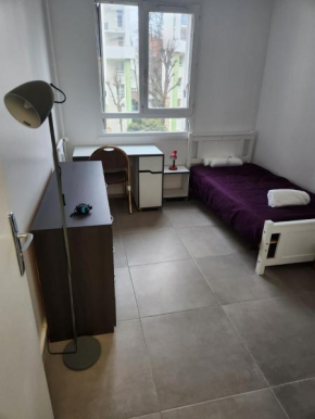 Chambre meublée - Champs-sur-Marne